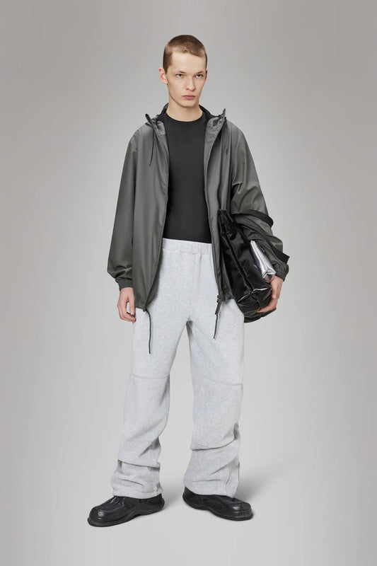 18370 - Storm Breaker.