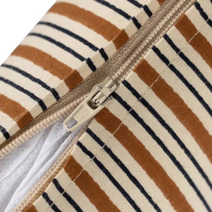 Cojín algodón rayas.