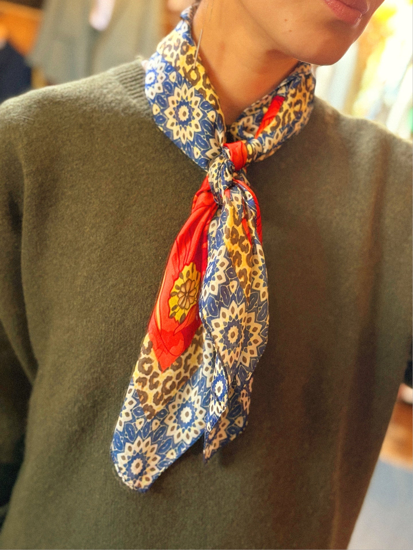 Pañuelo estampado.