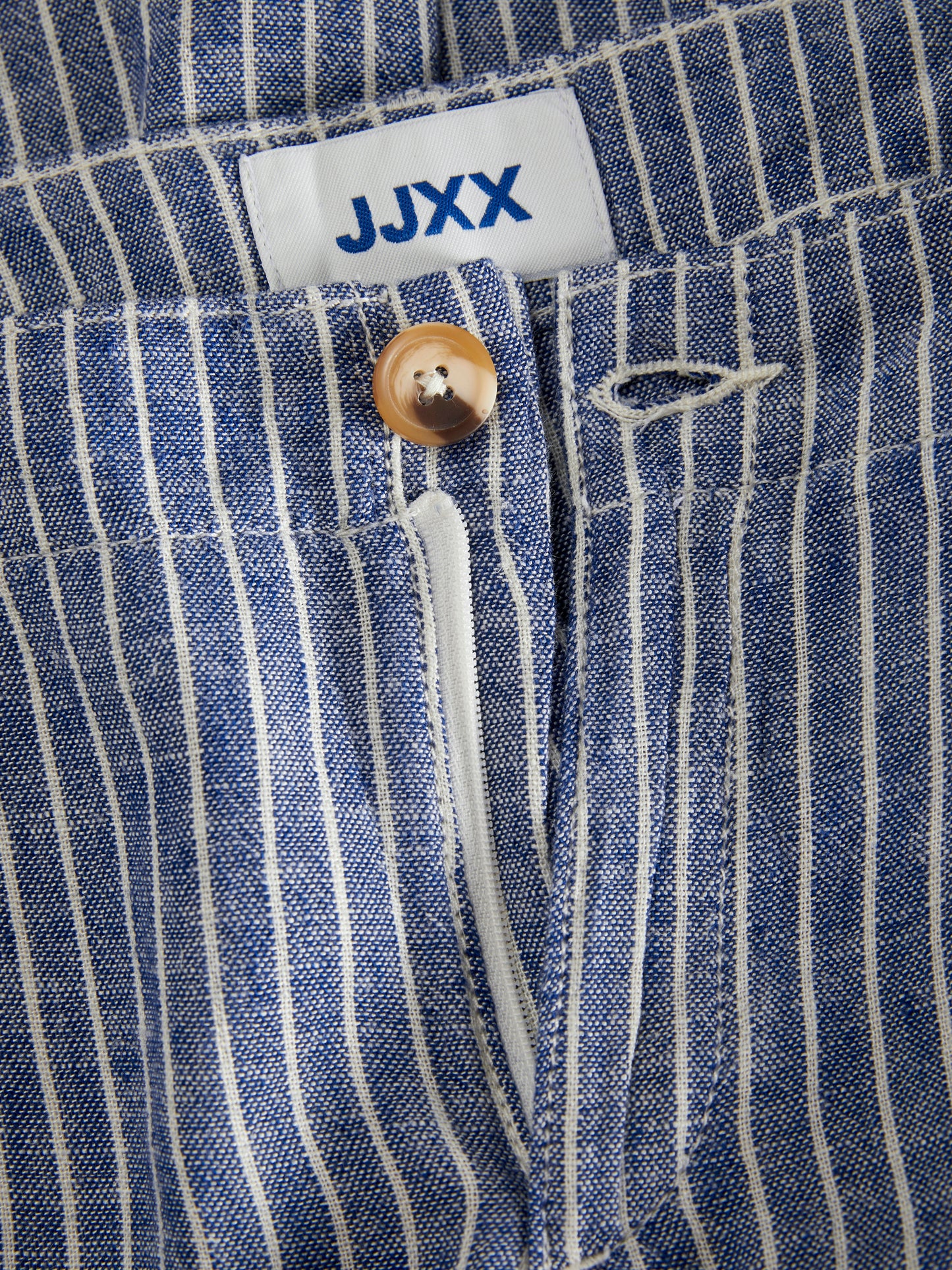 Pantalón lino.