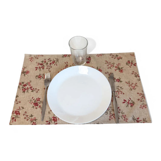 Mantel individual resinado.