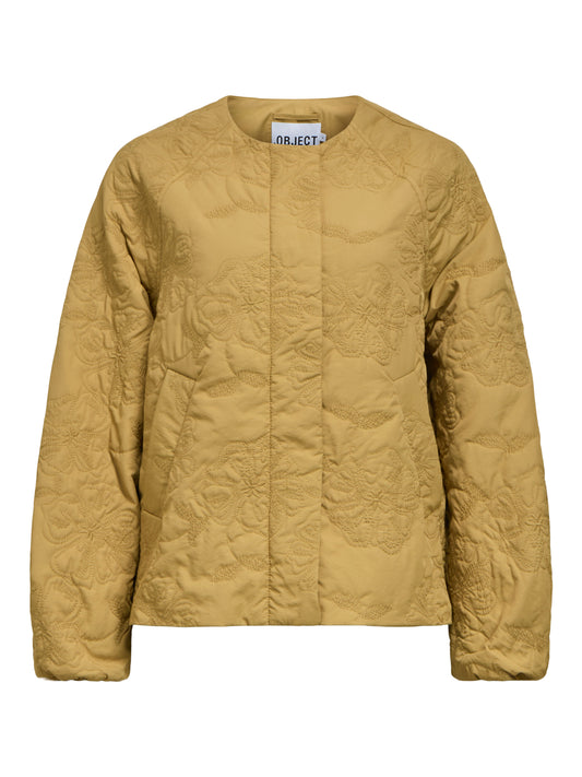 Chaqueta bordada.