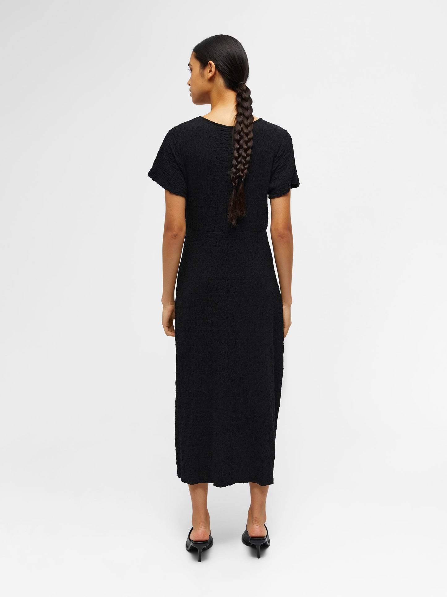 Vestido maxi nudo.