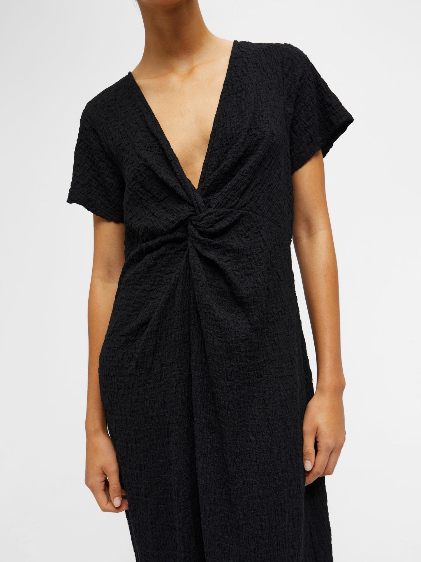 Vestido maxi nudo.