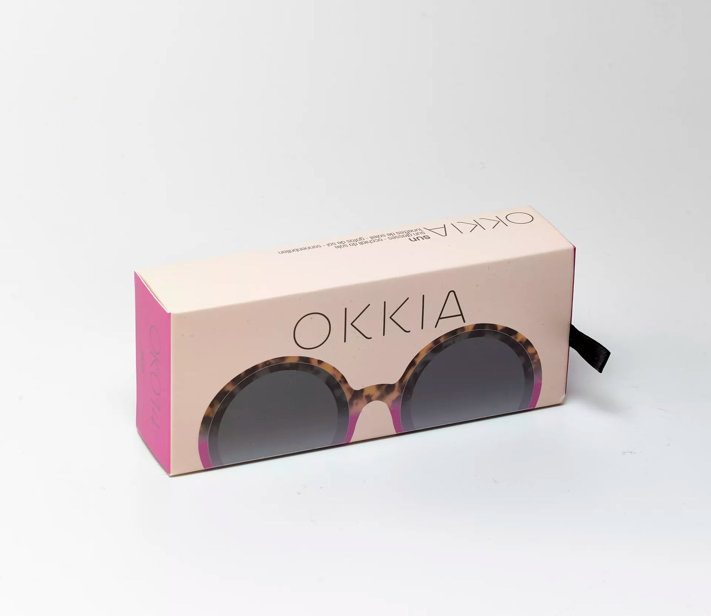 Mónica OKKIA.