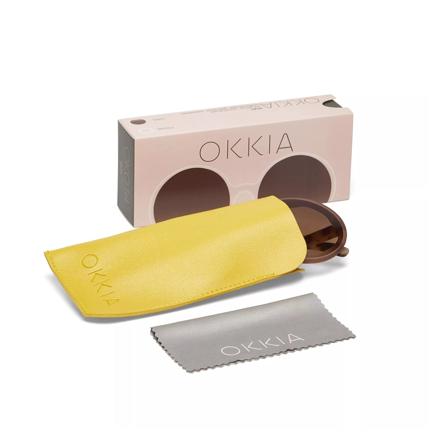 Mónica OKKIA.