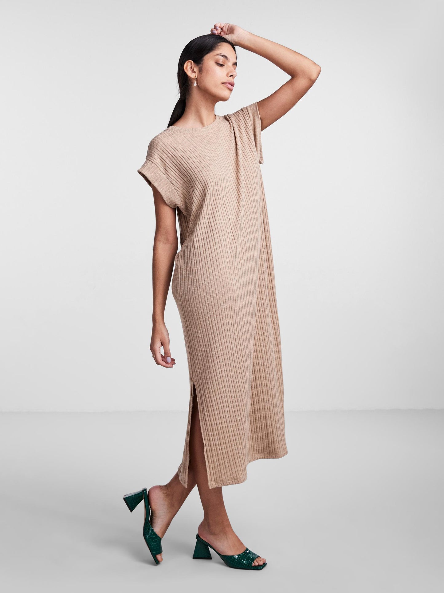 Vestido maxi fluido.