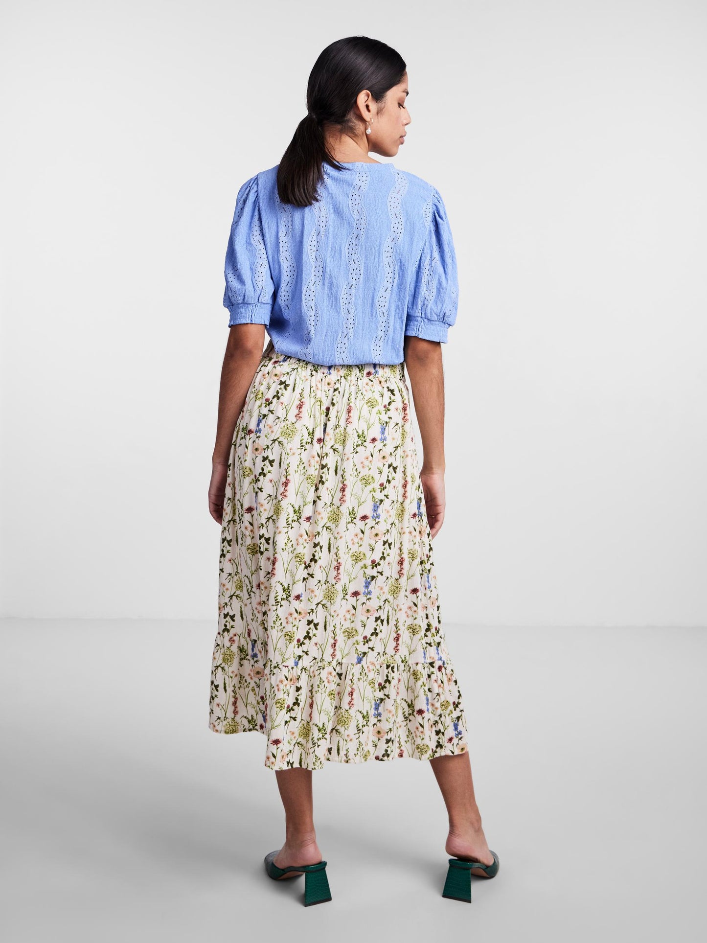 Falda maxi estampado.