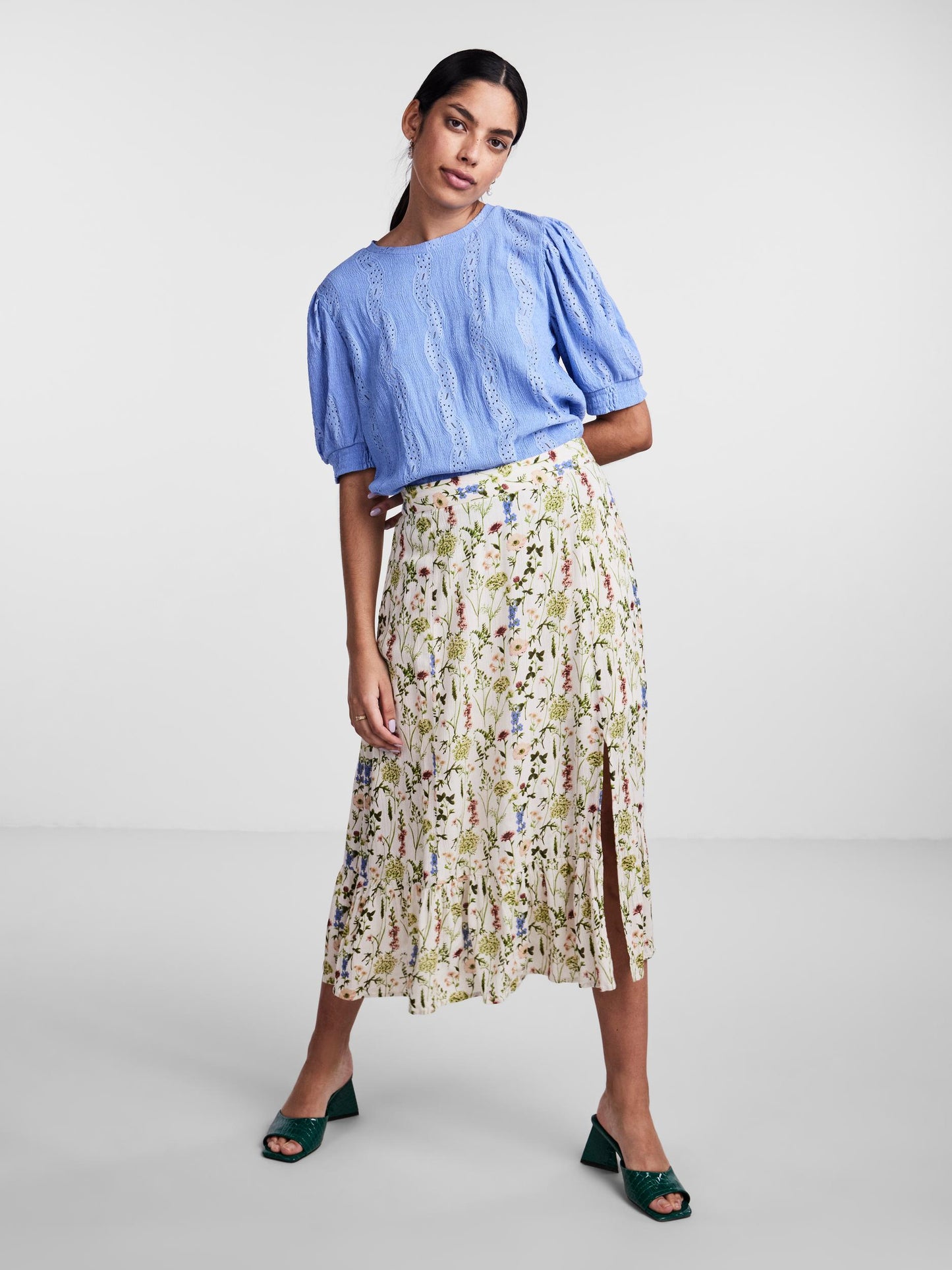 Falda maxi estampado.