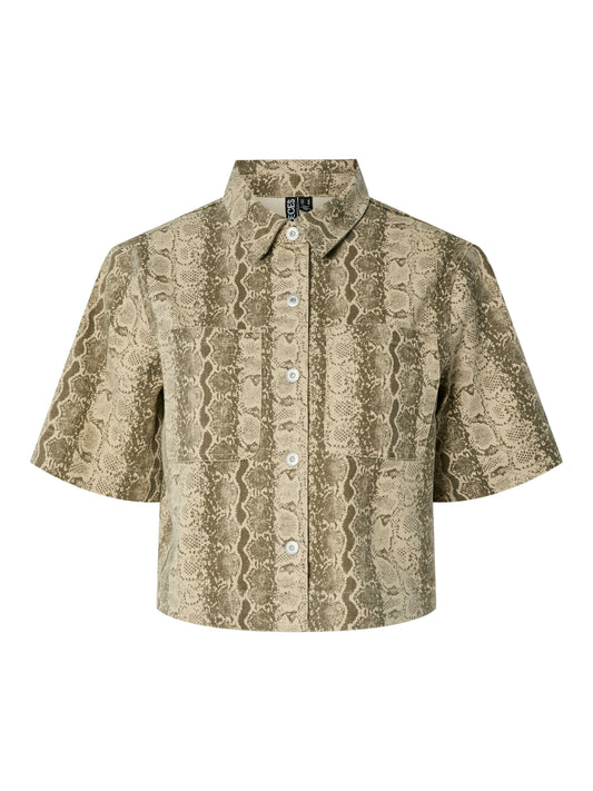 Camisa animal print.