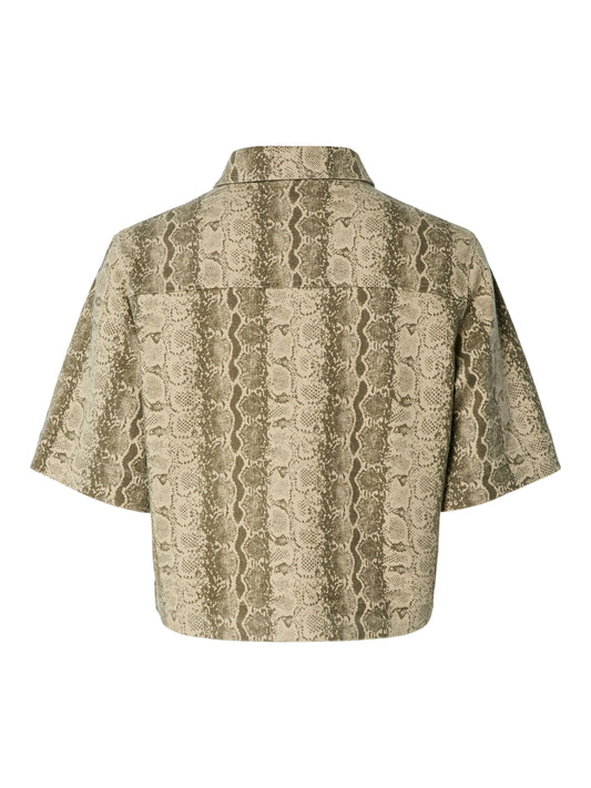 Camisa animal print.