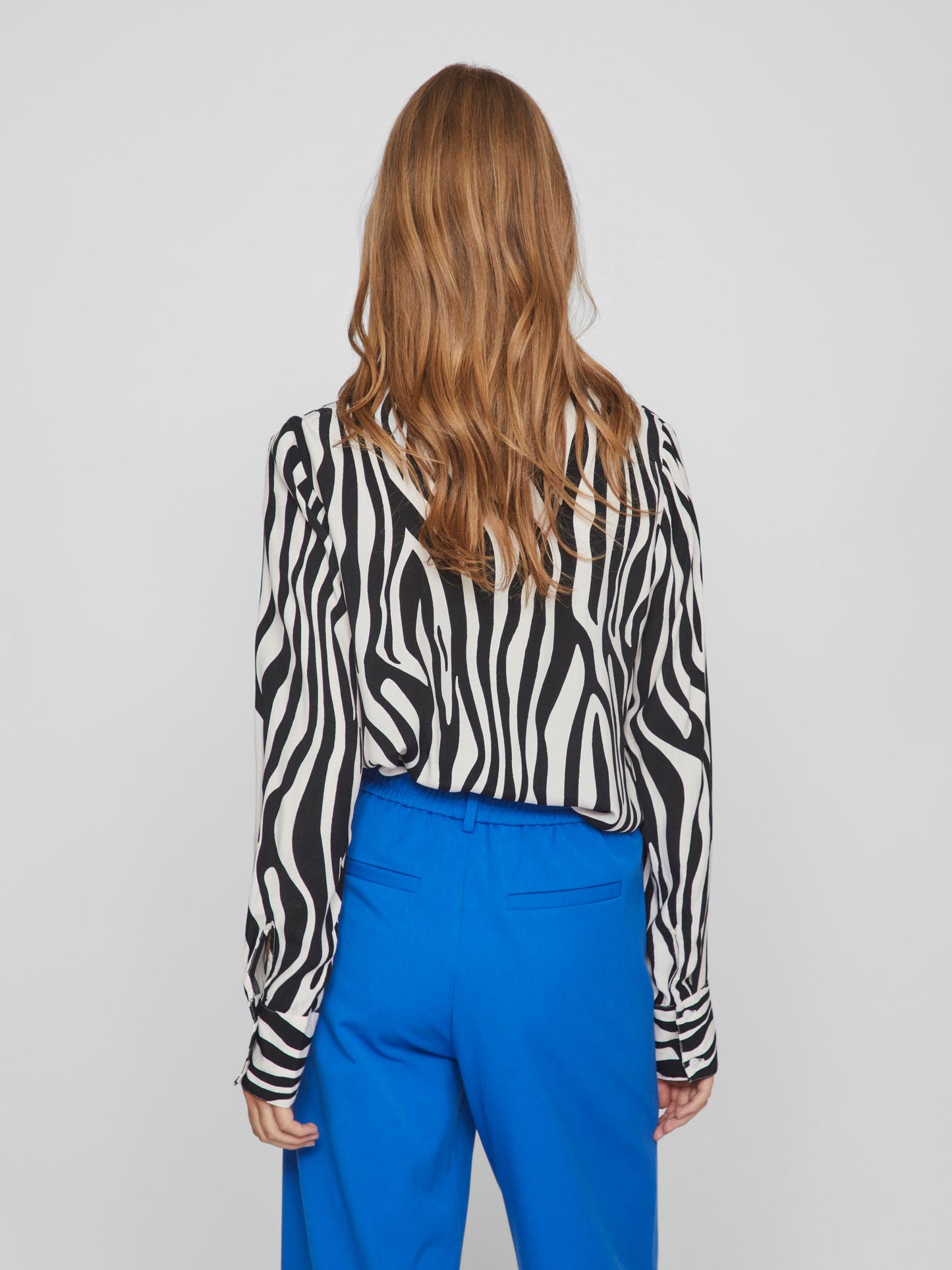 Camisa estampado cebra.