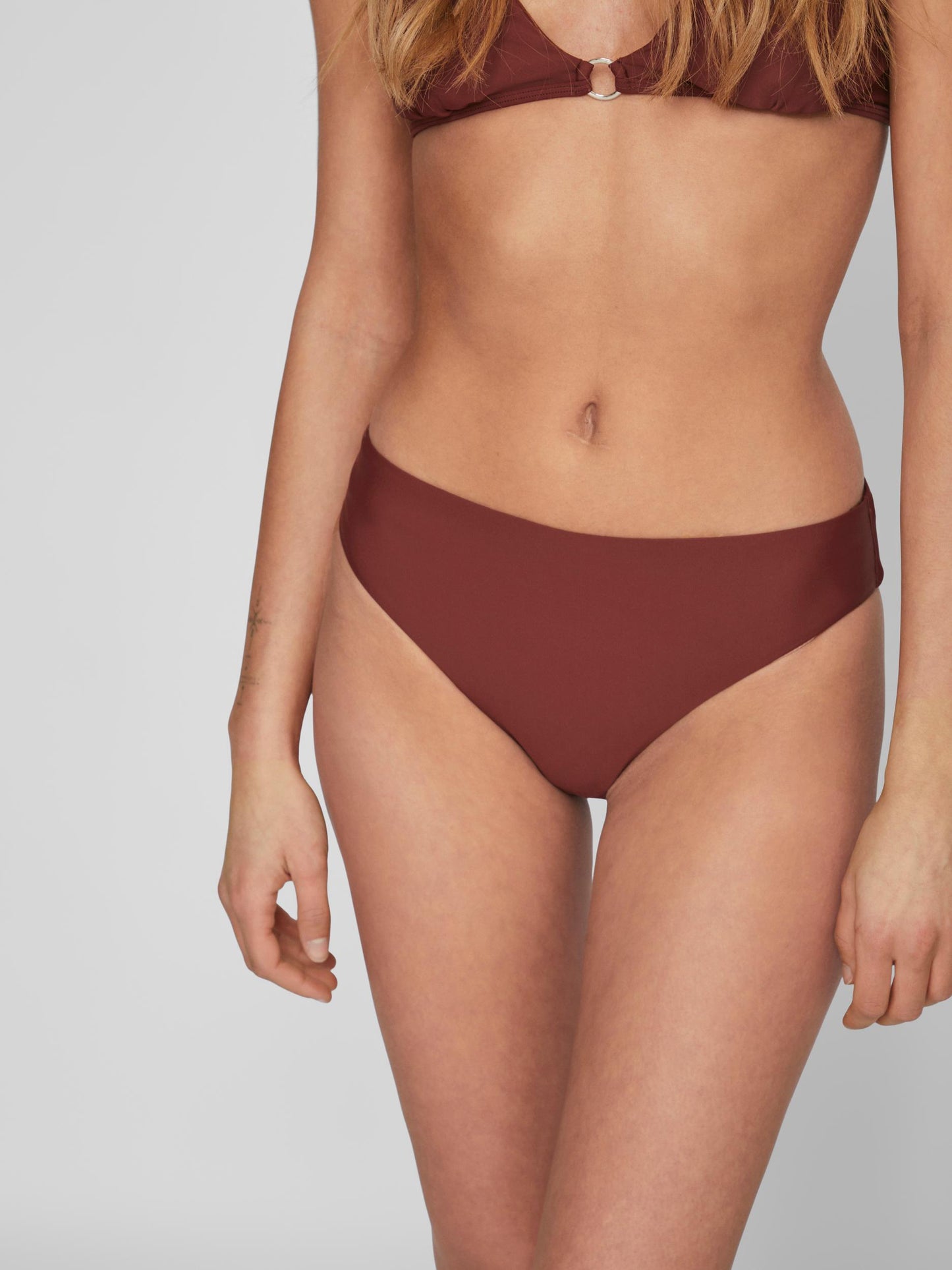Braguita bikini.
