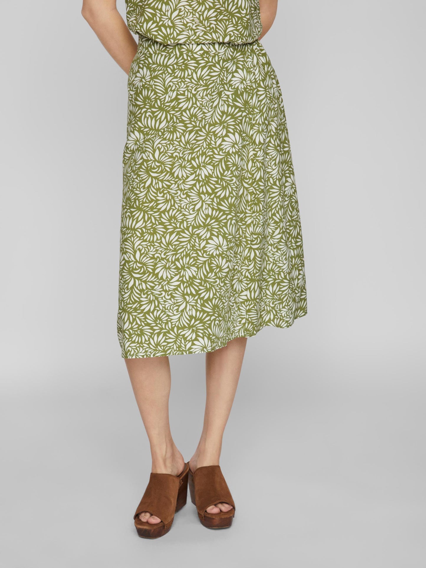 Falda estampado floral.