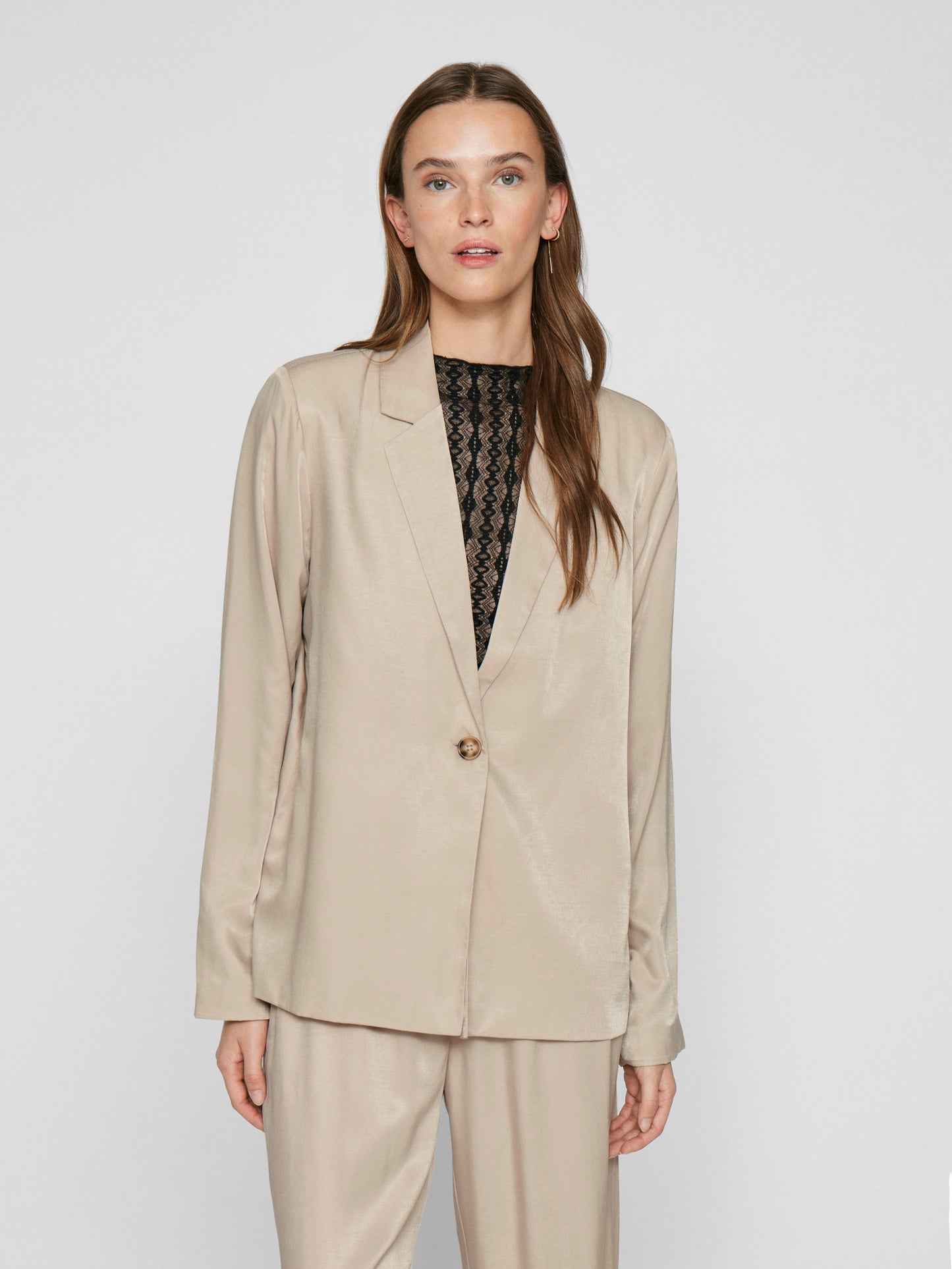 Blazer satinada.