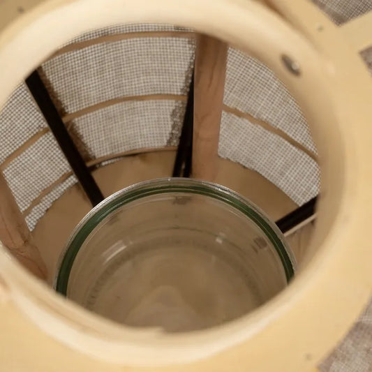 Farol portavelas natural en yute.