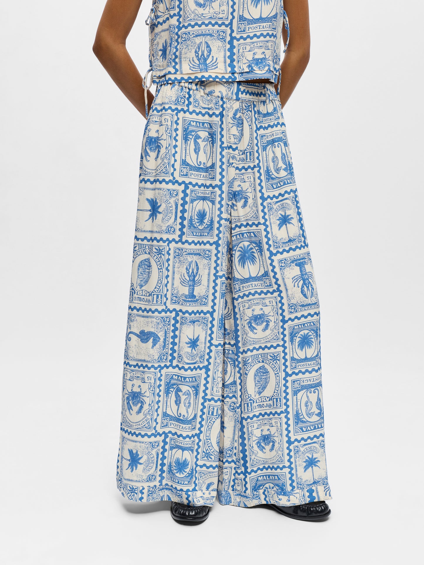 Pantalón estampado.