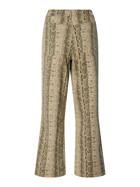 Pantalón animal print.