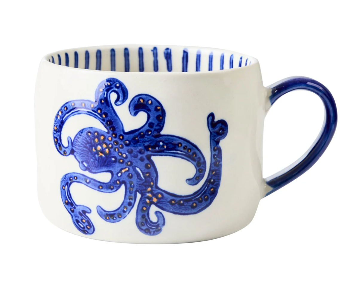 Taza cerámica pintada a mano.