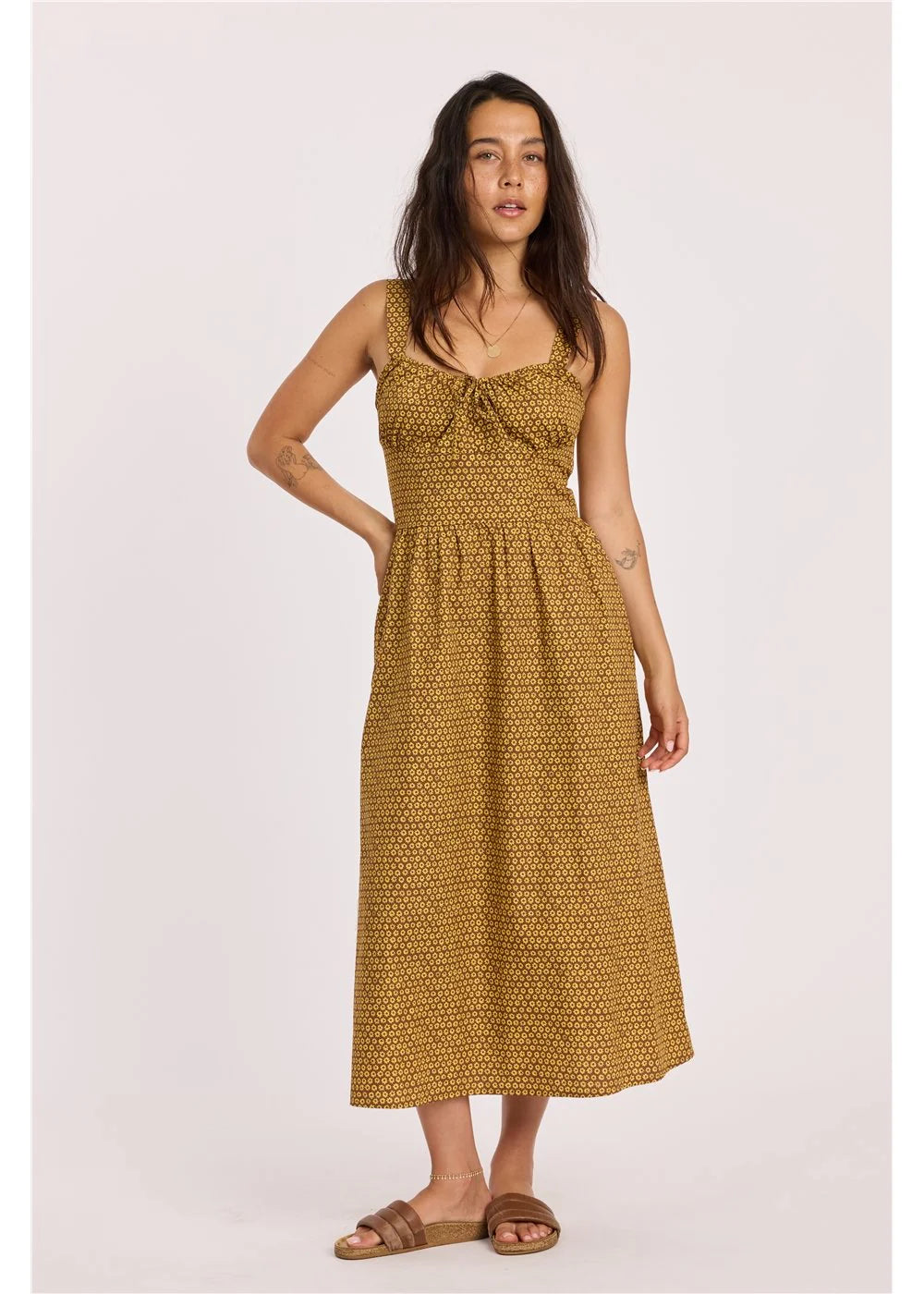 Sunspell woven tank.