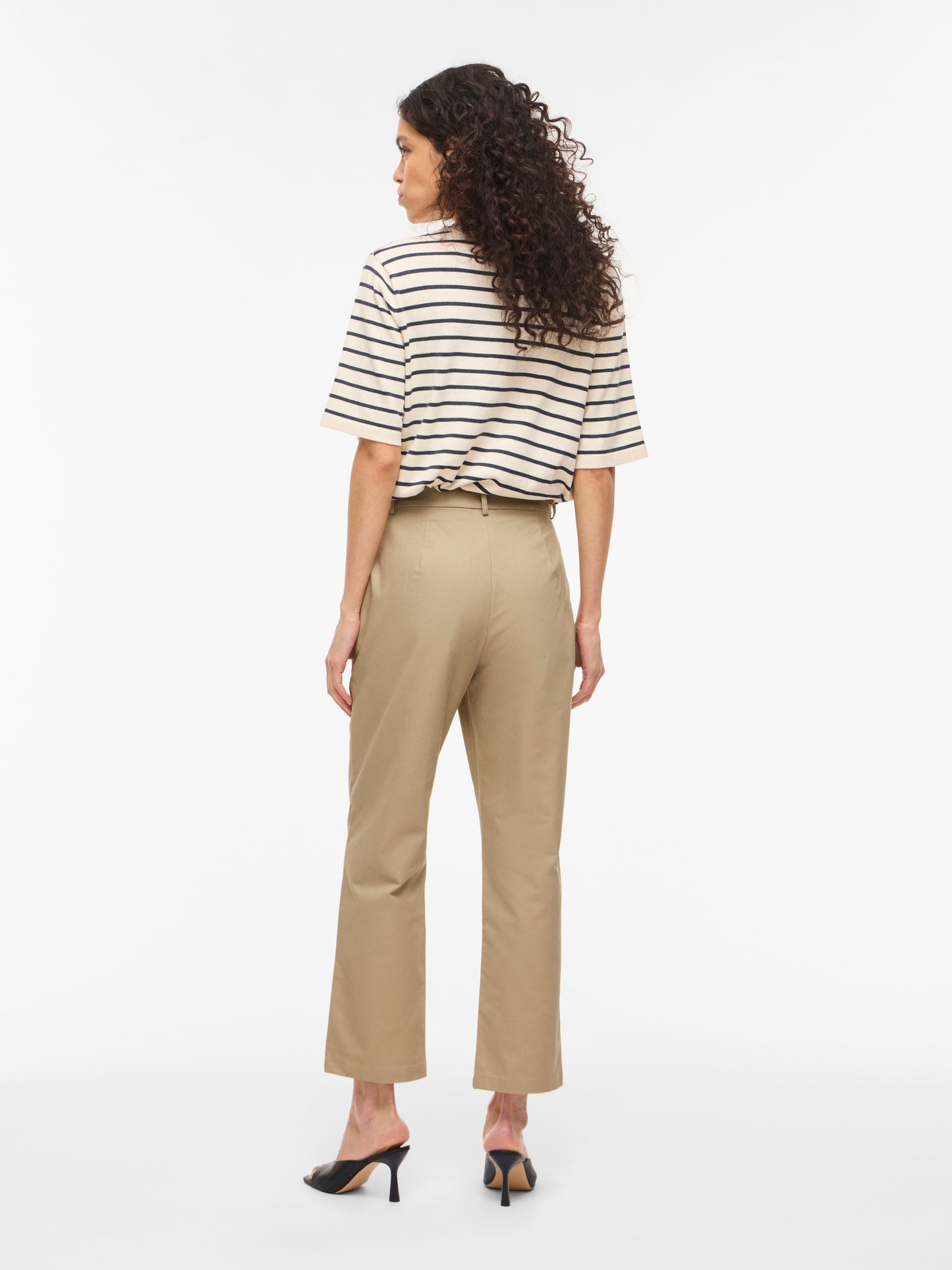Pantalón.