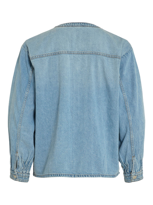 Camisa denim.